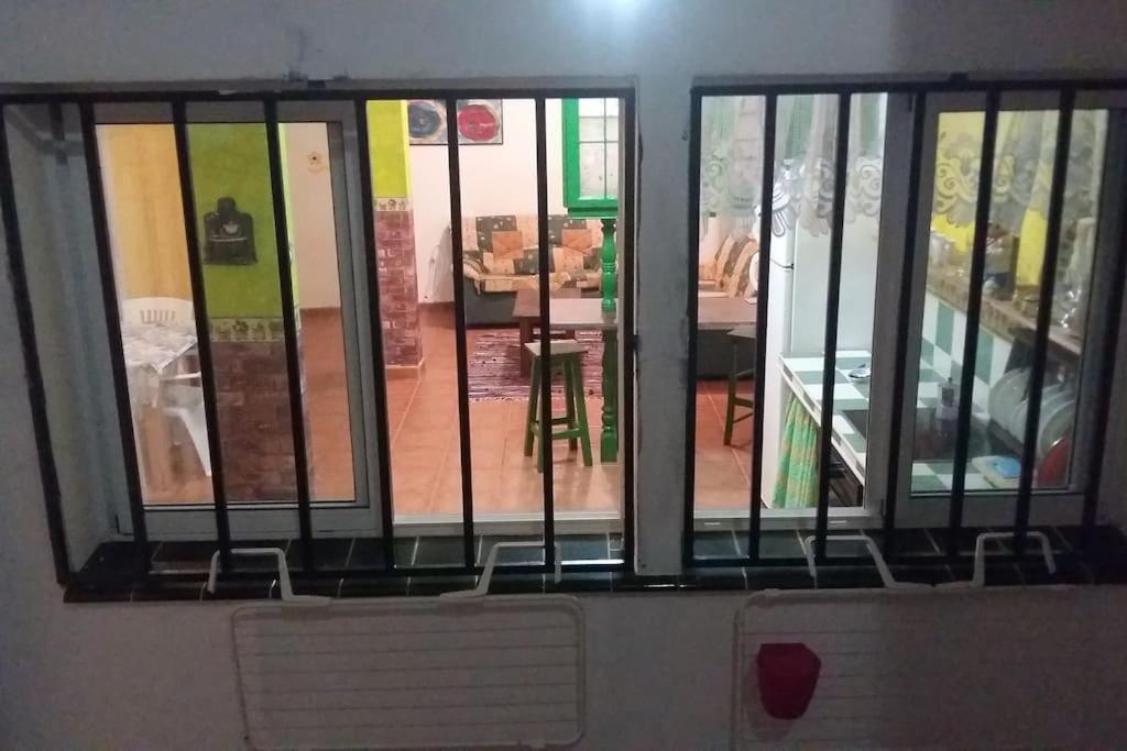 Habitacion En Un Bajo 2 Camas Individual Casa Compartida Abades  Ngoại thất bức ảnh