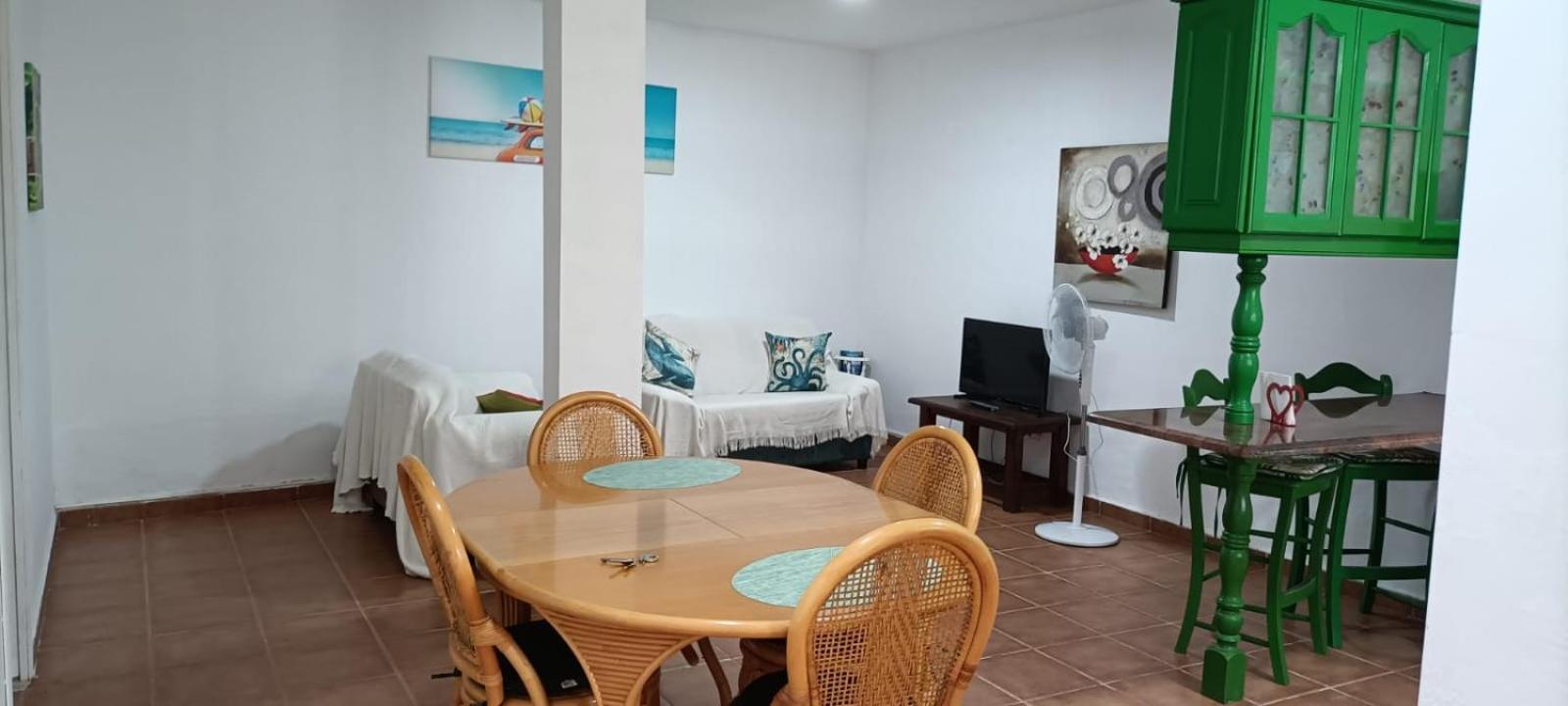 Habitacion En Un Bajo 2 Camas Individual Casa Compartida Abades  Ngoại thất bức ảnh